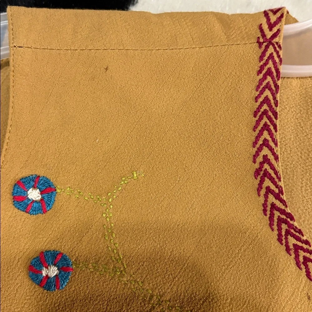 Double D Ranch Vintage Tan Vest with Embroidery; Size M - Picture 5 of 14